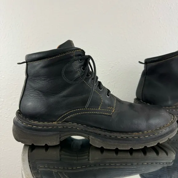 BORN Mens Black Leather Rawhide Lace Up Grunge Lug Sole Chukka Ankle Boots