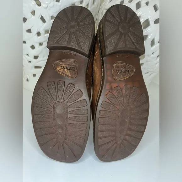 BORN Mens Brown Leather/ boots size 11