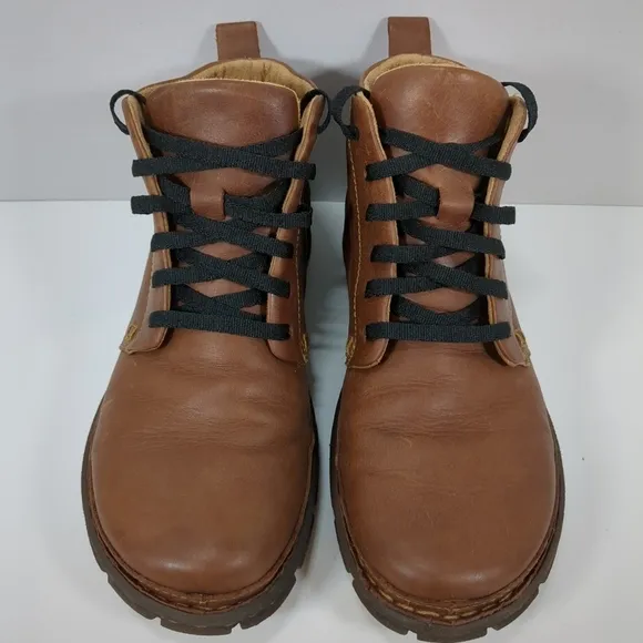 Born Men's leather Jax Brown lace up boots , size 10.5