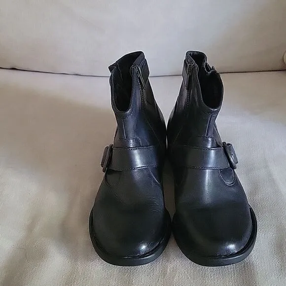 Born Women's Ankle Boots Size 6