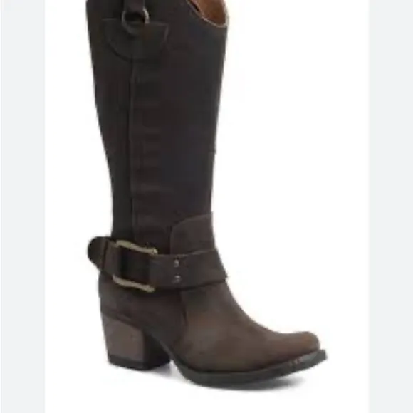 Born Women's Loreza Suede Rustic boots in Chocolate