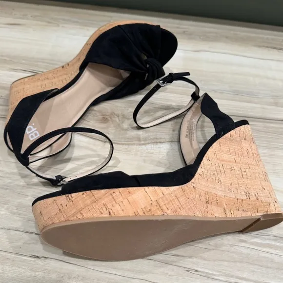 BP black platform wedges high heels sandals ankle strap twisted strappy cork 13