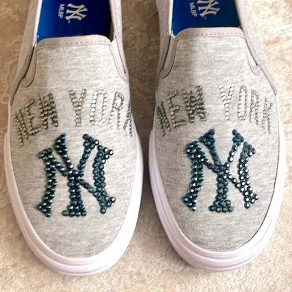 Brand New Keds New York Yankees Custom Bling Beaded Gray Slip On Sneakers MLB