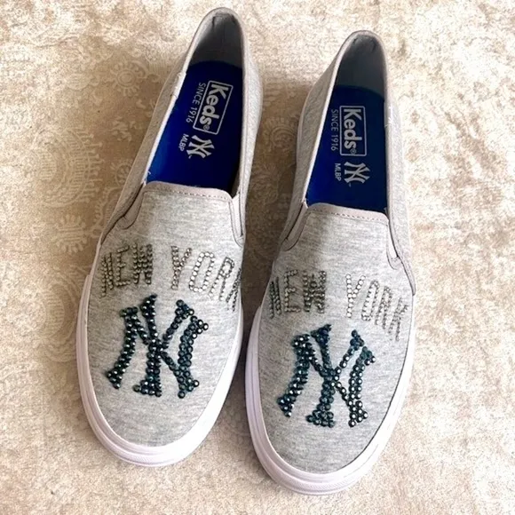 Brand New Keds New York Yankees Custom Bling Beaded Gray Slip On Sneakers MLB