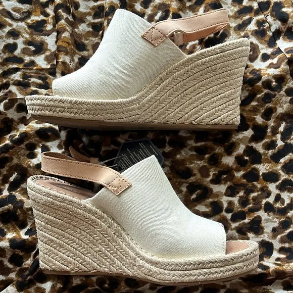 Brand New TOMS Natural Oxford Leather Neutral Espadrille Wedge Slingback Sandals