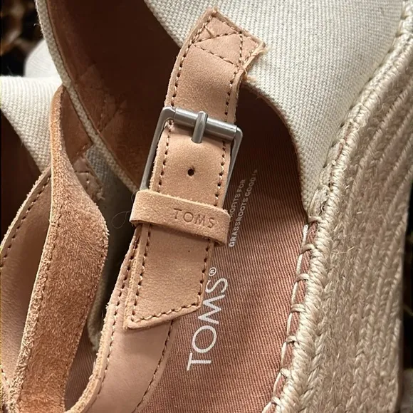 Brand New TOMS Natural Oxford Leather Neutral Espadrille Wedge Slingback Sandals