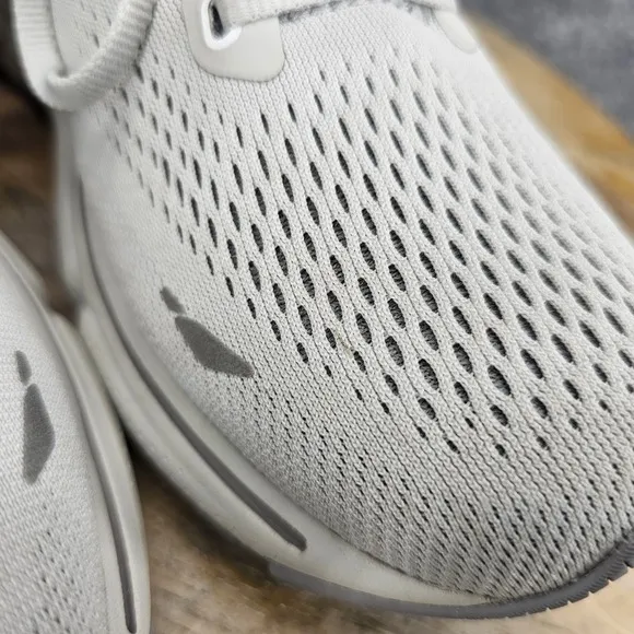 Brooks Ghost 15 Womens Size 10 Gray Athletic Running Shoes 1203801B112