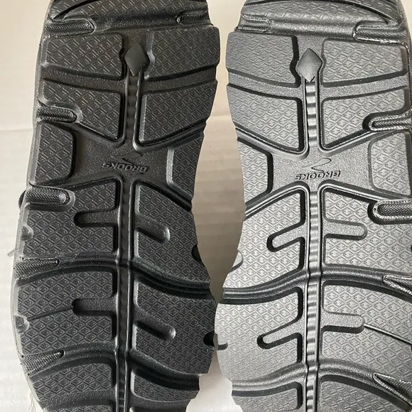 Brooks Women’s Addiction Walker Shoes Black Size 6 B