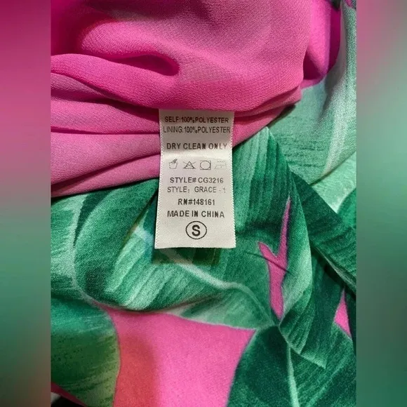 Buddy Love | Major Flair Maxi Dress in Palm Leaf Green - Size Small