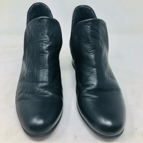 Bueno Mick Leather Low Cut Ankle Boots