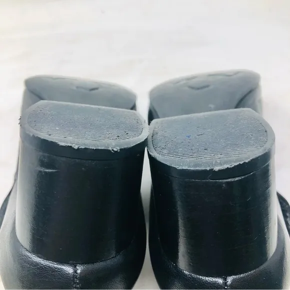 Bueno Mick Leather Low Cut Ankle Boots