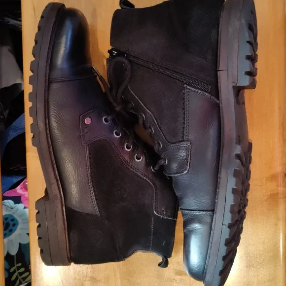 Bullboxer Black limited edition original 00.001/500 cap toe Waylon boots size 44