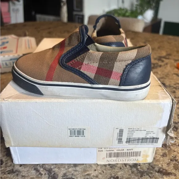 Burberry Kids' Tan and navy blue Slip-On Shoes