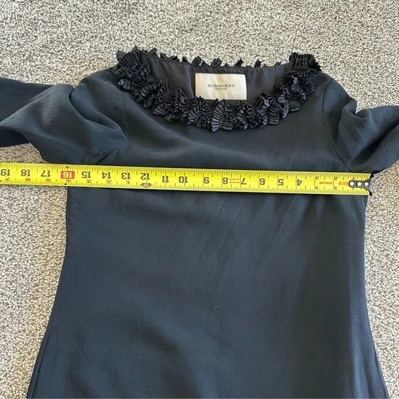 Burberry London Black Boat Neck Silk Dress Size 4 3/4 Sleeves Lined Side Zip