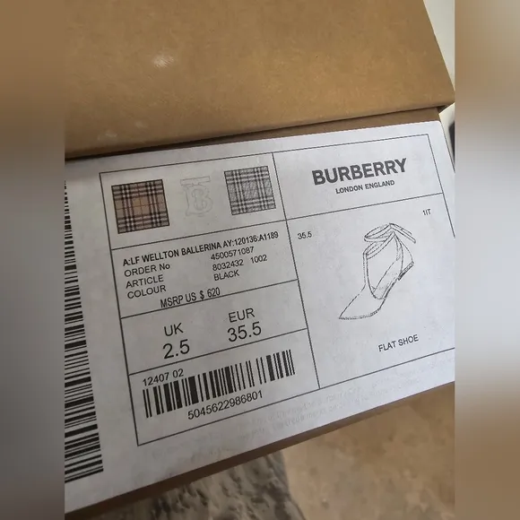 Burberry New In Box Black Snakeskin and Leather Point toe Ballerina Flat…