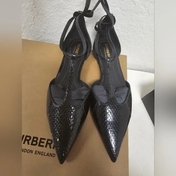 Burberry New In Box Black Snakeskin and Leather Point toe Ballerina Flat…