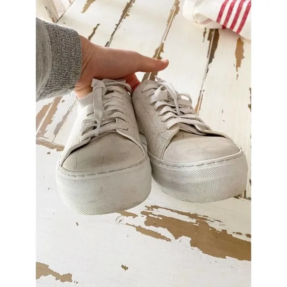 Buscemi En Noir White Crocodile Embossed Leather Low Top Sneakers Shoes Size 6