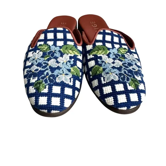 By Paige Hydrangea Collection Needlepoint Mules Blue Floral Flats Slip On Womens
