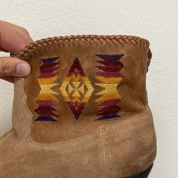 Caborca Embroidered Cowboy Booties Size 11