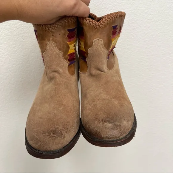 Caborca Embroidered Cowboy Booties Size 11
