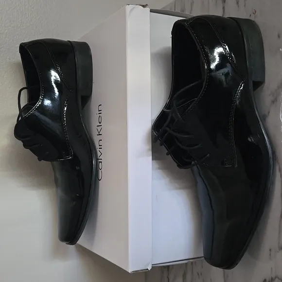 Calvin Klein Brodie LA Black Patent Lace Up Dress Oxford Shoes