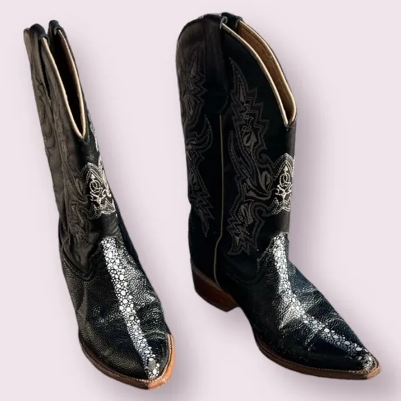 CARRETA BOOTS handcrafted in Mexico. Size 4 USA 11” tall