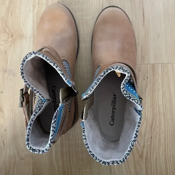 Caterpillar Leather Bethany Boots/Booties Side Zip Tan/Blue Aztec Design Size 6