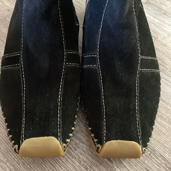 Cathy Jean vintage black suede moccasin style boots