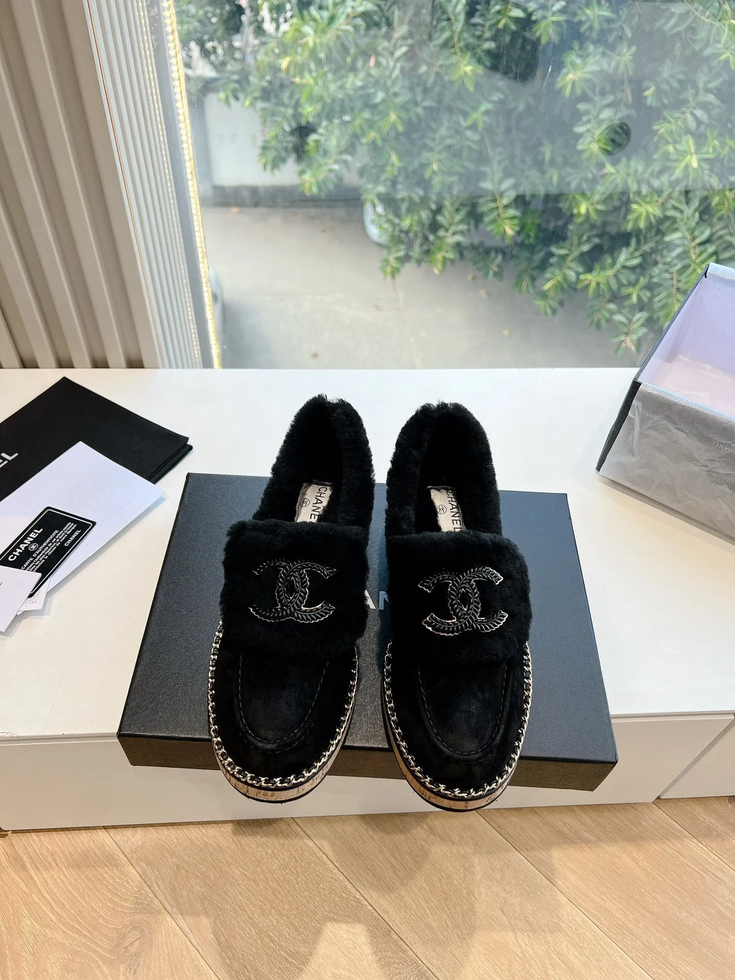 CC Moccasins Black Chain Suede And Fleece