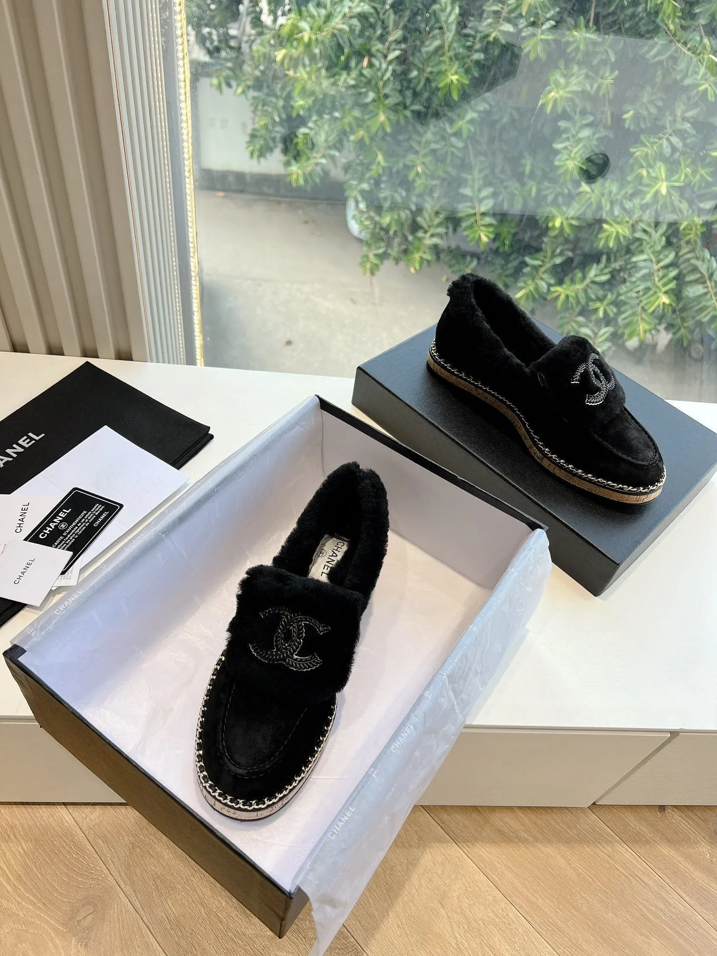 CC Moccasins Black Chain Suede And Fleece