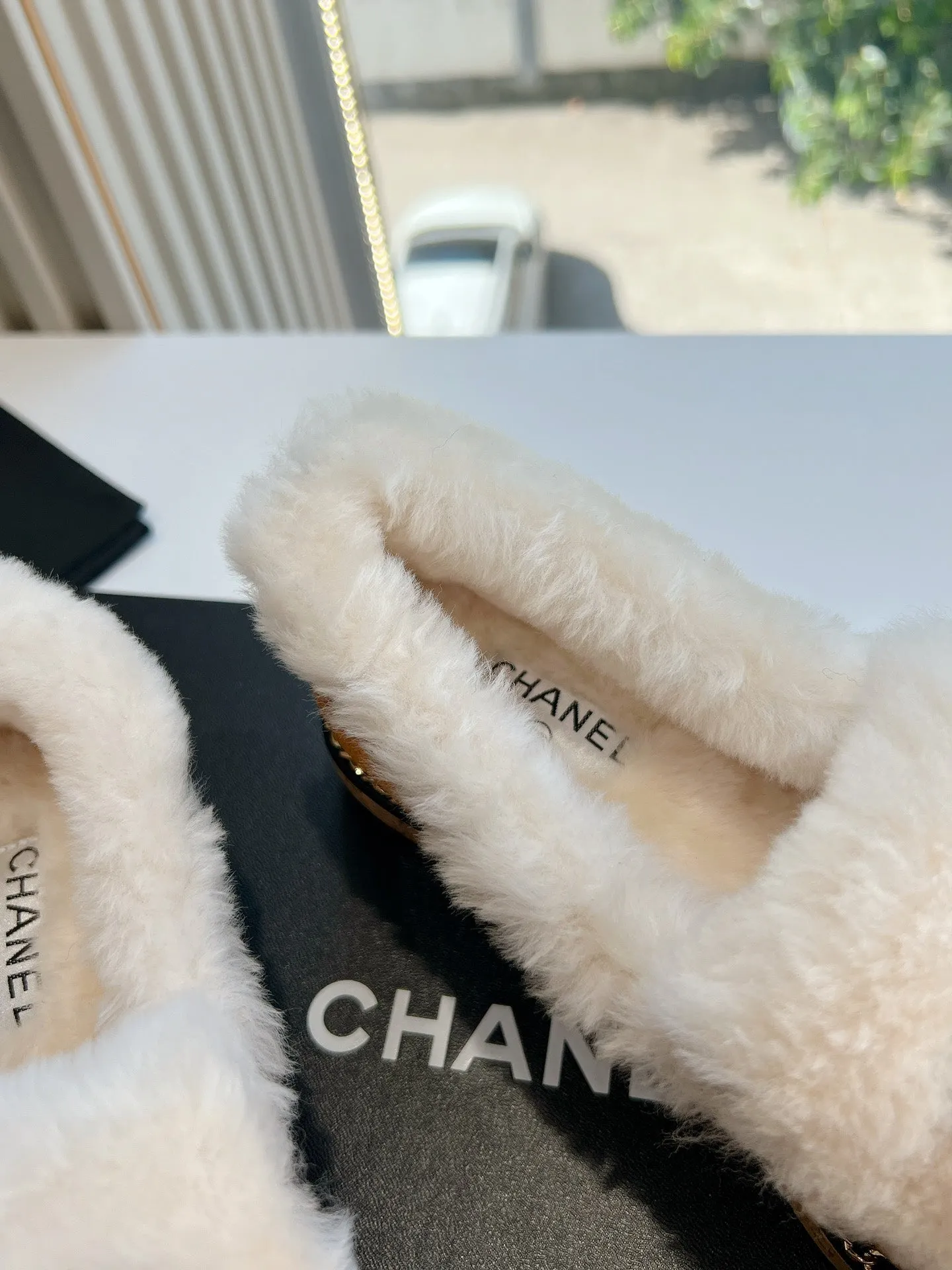 CC Moccasins Brown Yellow Chain Suede And Fleece
