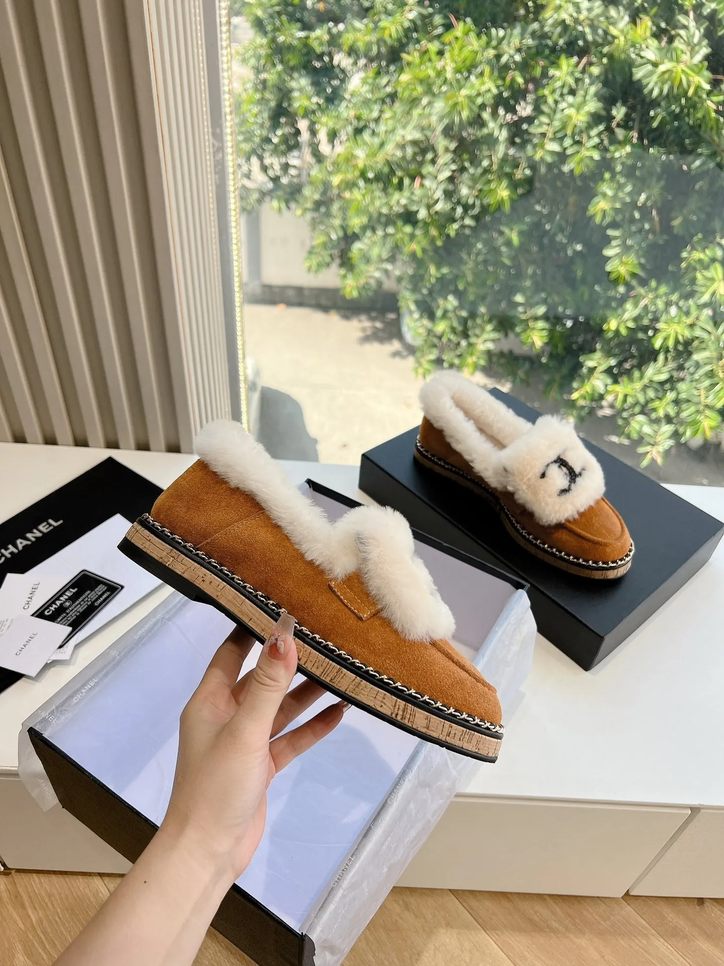 CC Moccasins Brown Yellow Chain Suede And Fleece