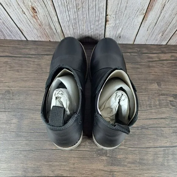 Chaco Fields Chelsea Pull On Slip On Waterproof Boots Women's Sz 9.5 Black (VGC)