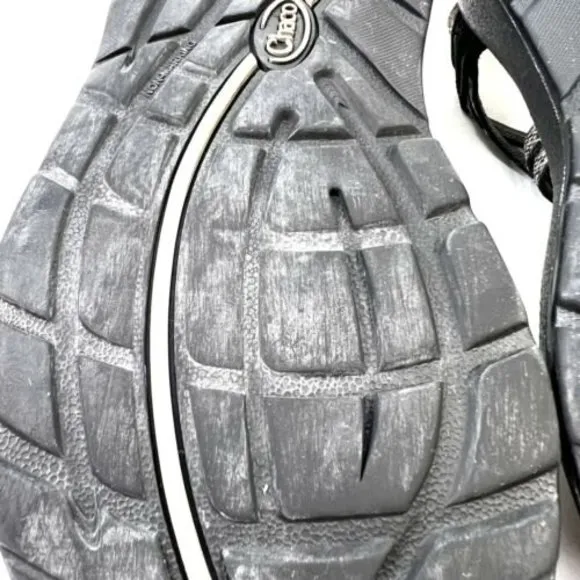 Chaco Size 9 Gray Black Purple Strappy Slip On Sandals J105566