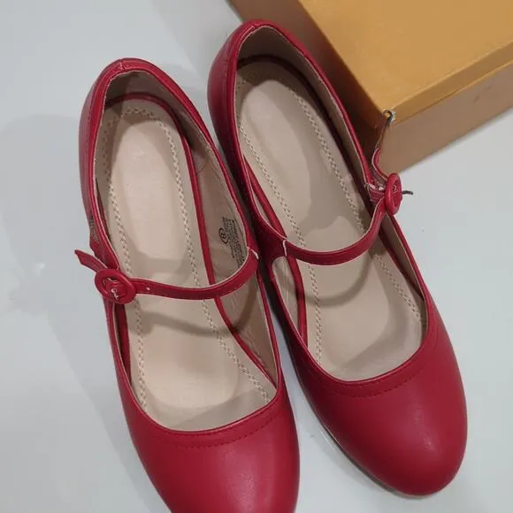 Chase &amp; Chloe Kimmy Low 21 Red Mary Jane Heels Women's size 8 Round Toe Cutout