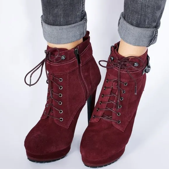 💥CHIC &amp; SEXY💥 ALDO Onaulian Ankle Strap with Lace Up Booties