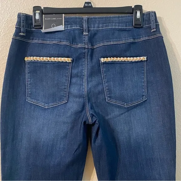 Chicos Black Label New Size 0 US 4 Jewel Trim Pocket Dark Wash Indigo Jeans