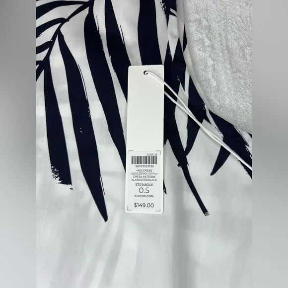 Chico’s Palm Print Back Tier Mini Dress in Navy and White, size 0.5/US 6, NWT!