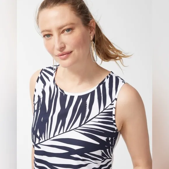 Chico’s Palm Print Back Tier Mini Dress in Navy and White, size 0.5/US 6, NWT!
