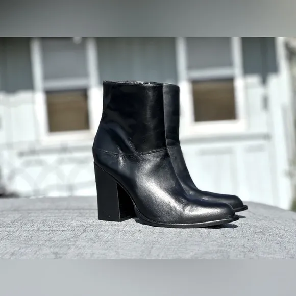 Chinese Laundry — “Keep Up” Heeled Ankle Boots