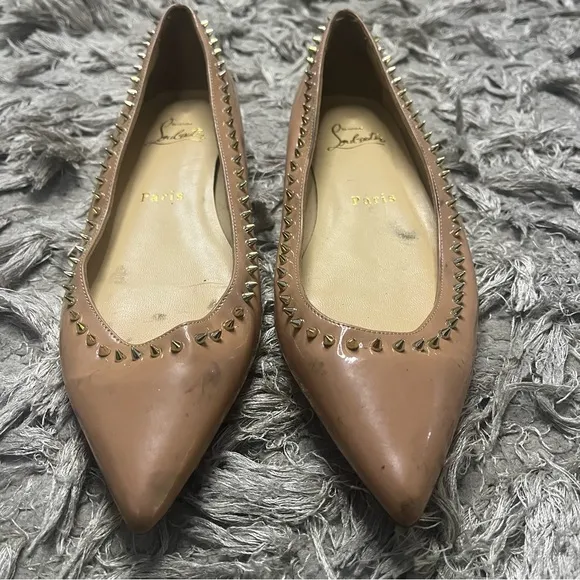 Christian Louboutin Anjalina tab Gold Spike Pointed Flats