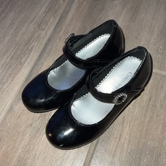 Christie &amp; Jill Little &amp; Big Girls Heart Round Toe Mary Jane Shoes 11