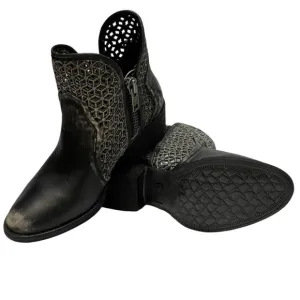 CIRCLE G WOMENS CORRAL BLACK/GRAY DISTRESSED CUTOUT SHORTIE BOOTS SZ 9 EUC