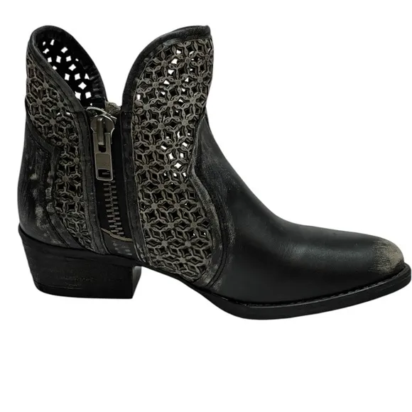CIRCLE G WOMENS CORRAL BLACK/GRAY DISTRESSED CUTOUT SHORTIE BOOTS SZ 9 EUC