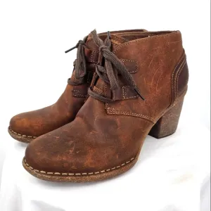 Clarks Artisan Brown Leather Ankle Boots Size 10 | Classic Comfort