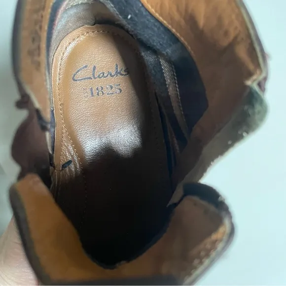 Clark’s brown leather ankle boots side zip size 8.5