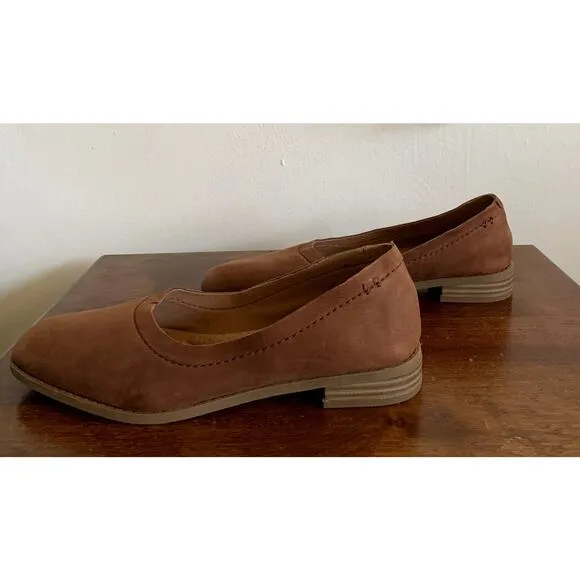 Clarks Brown Leather Loafer Flats Pure Walk Comfort Size 6 NWOT