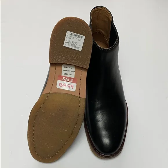 Clarks Men's Black Leather Chelsea Boots