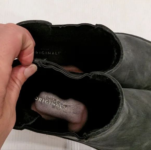 CLARKS Mens black leather desert Peak boots