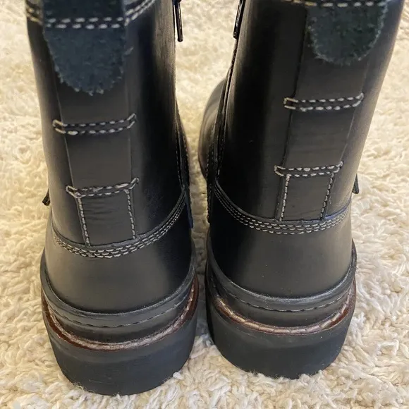 Clarks Men’s Chilton Black Leather Biker Boots Size 8 W Side Zip 82174 EUC